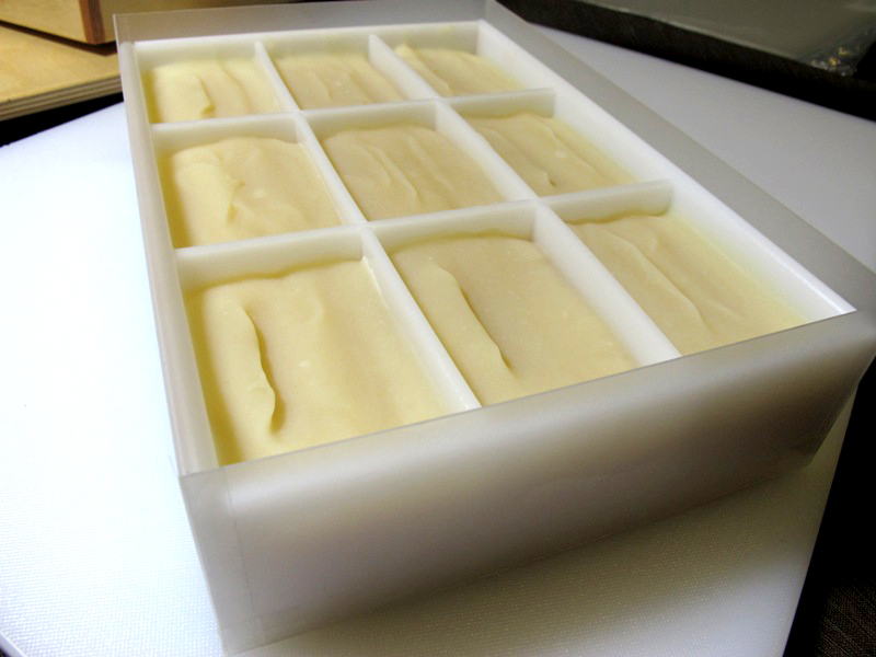 DIY Reusable Liners for Soap Slab Mold – Lovin Soap Studio