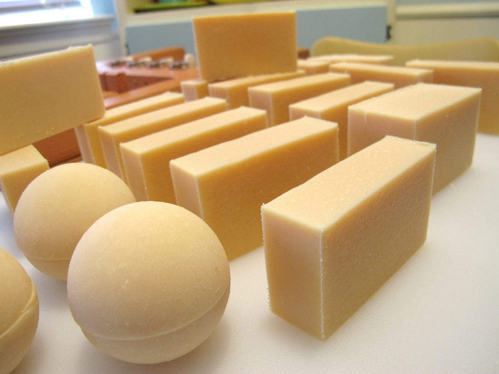 Soap Loaf Molds, Triple Celled, Makes 45 One-Inch Thick Bars-15 Long