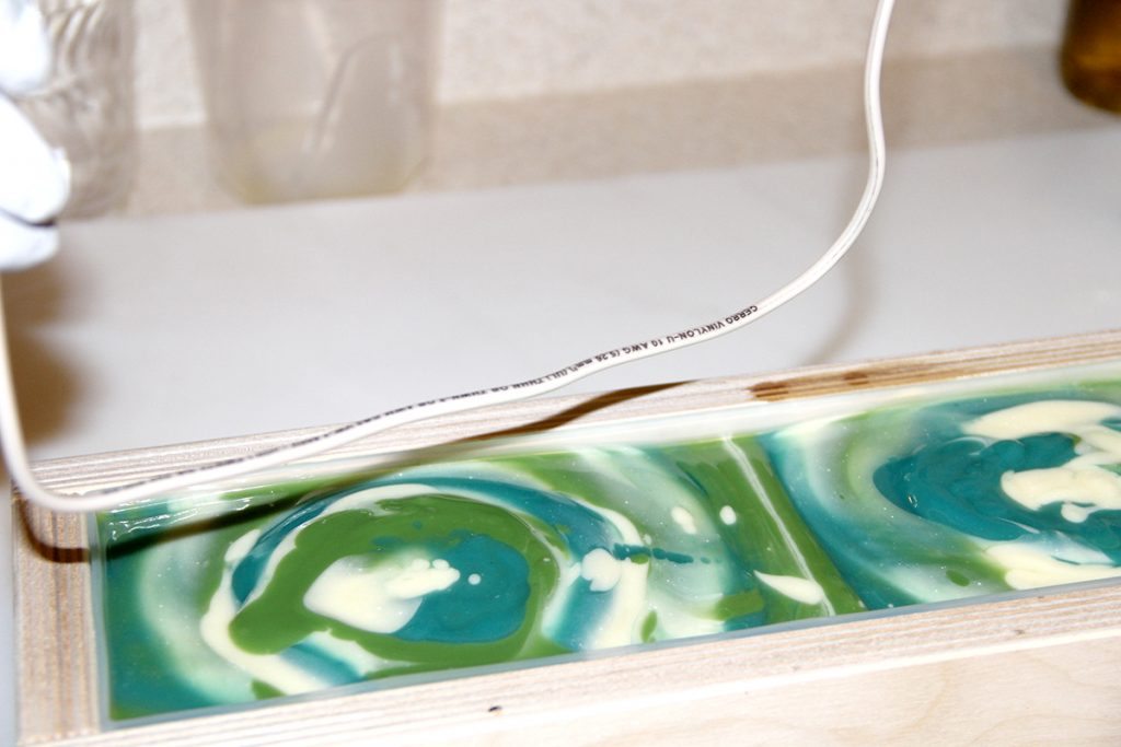 hanger-swirl-soap