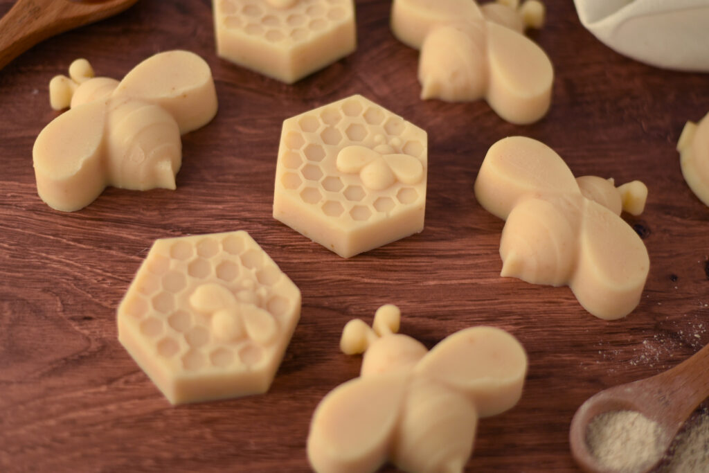 Honey & Oat Cold Process Soap with Beeswax (a batch for learning) — Elly's  Everyday